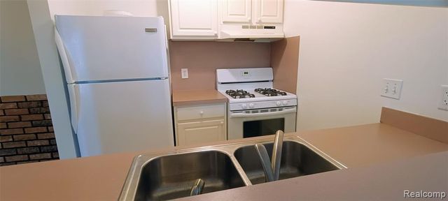 6907 Harvard Lane Lane, Canton, MI 48187