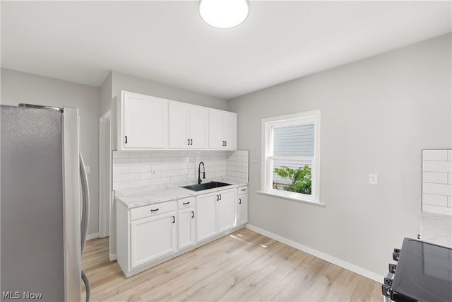 4256 W 22nd Street, Cleveland, OH 44109