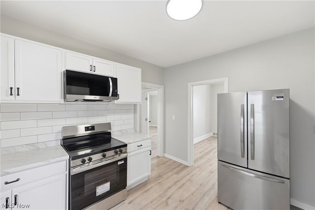 4256 W 22nd Street, Cleveland, OH 44109