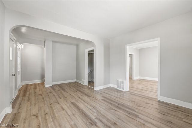 4256 W 22nd Street, Cleveland, OH 44109
