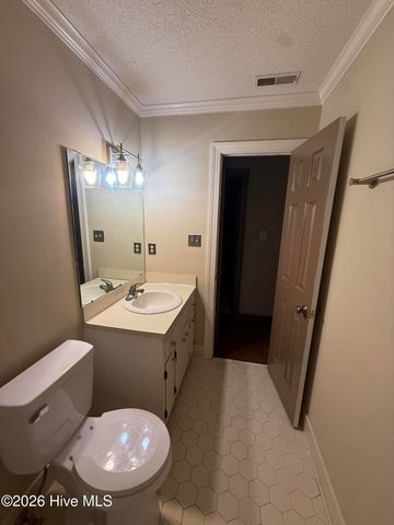 1601 Benvenue Forest Road, Rocky Mount, NC 27804