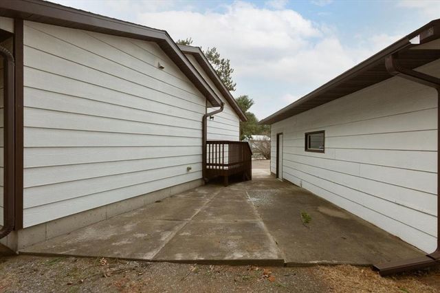 2615 Schabacker Court, Menomonie, WI 54751