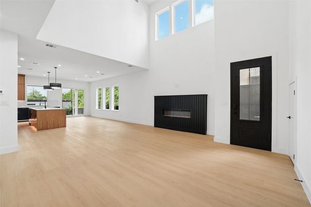 1825 Pollard Street, Dallas, TX 75208