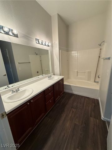 10245 MARYLAND 2207, Las Vegas, NV 89183