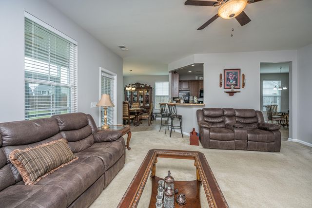 2017 Bridlewood Farms Parkway, Ridgeville, SC 29472