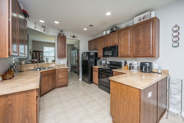 2017 Bridlewood Farms Parkway, Ridgeville, SC 29472