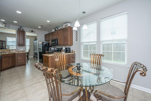 2017 Bridlewood Farms Parkway, Ridgeville, SC 29472