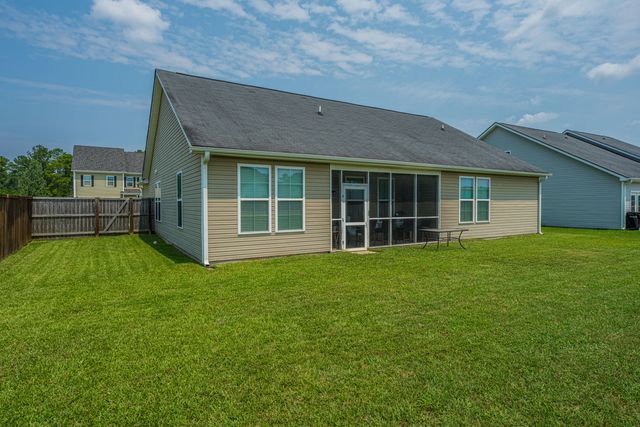 2017 Bridlewood Farms Parkway, Ridgeville, SC 29472