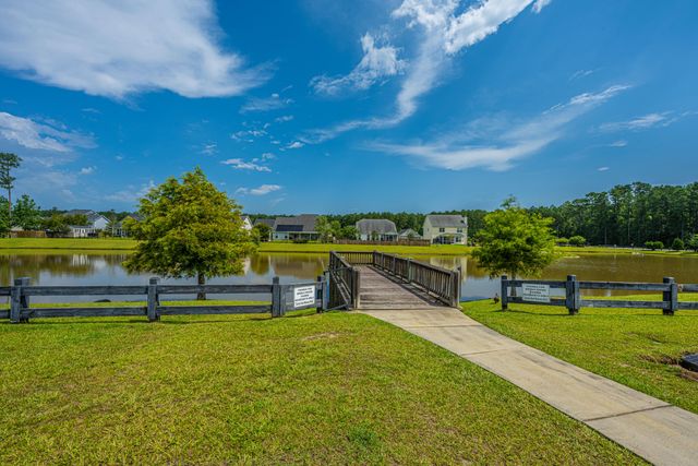 2017 Bridlewood Farms Parkway, Ridgeville, SC 29472