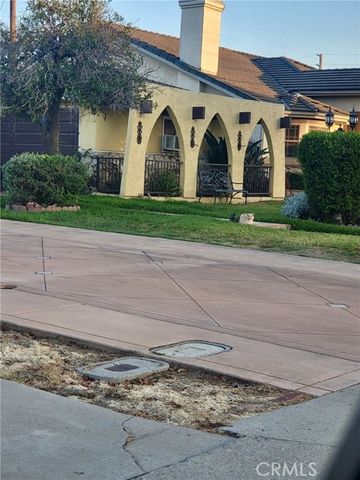 644 S California, West Covina, CA 91790