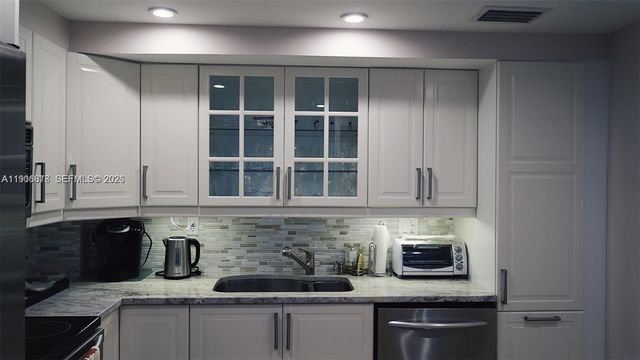 18151 NE 31st Court 1912, Aventura, FL 33160