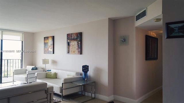 18151 NE 31st Court 1912, Aventura, FL 33160
