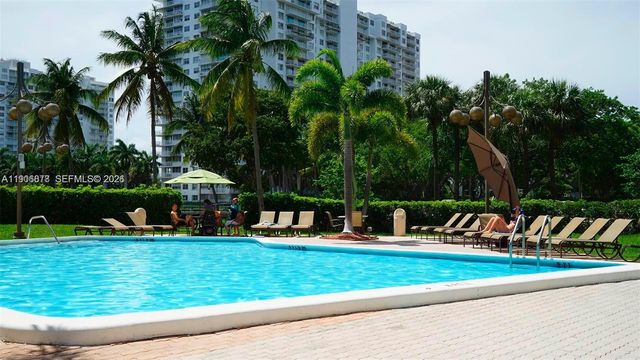 18151 NE 31st Court 1912, Aventura, FL 33160