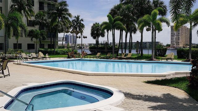 18151 NE 31st Court 1912, Aventura, FL 33160