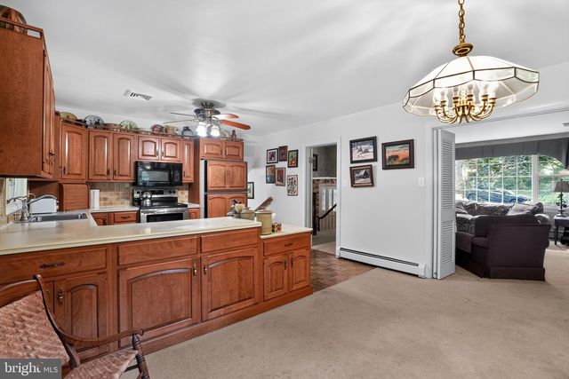 13 S BRYN MAWR PL, Media, PA 19063