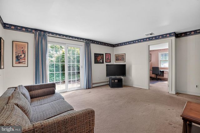 13 S BRYN MAWR PL, Media, PA 19063