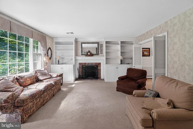 13 S BRYN MAWR PL, Media, PA 19063