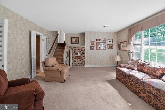 13 S BRYN MAWR PL, Media, PA 19063