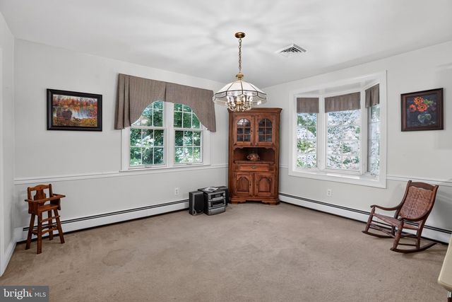 13 S BRYN MAWR PL, Media, PA 19063