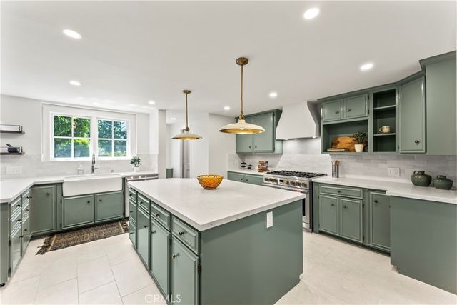 3939 Pacific, Long Beach, CA 90807