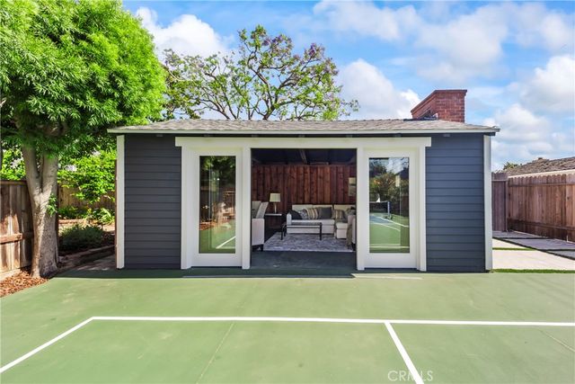 3939 Pacific, Long Beach, CA 90807