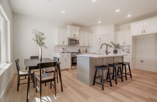 703 E 14th Street, Wolfforth, TX 79382