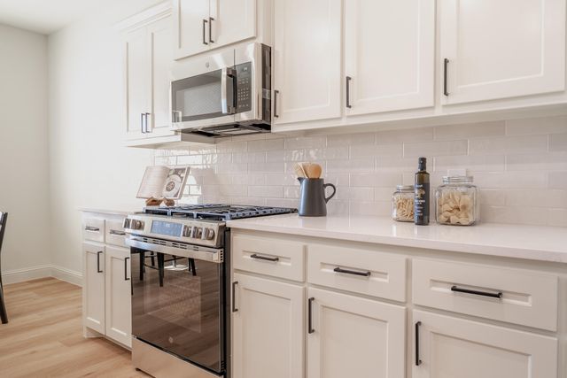 703 E 14th Street, Wolfforth, TX 79382