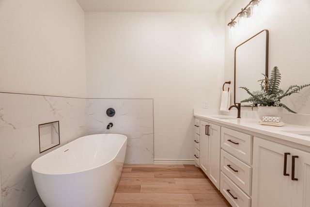 703 E 14th Street, Wolfforth, TX 79382