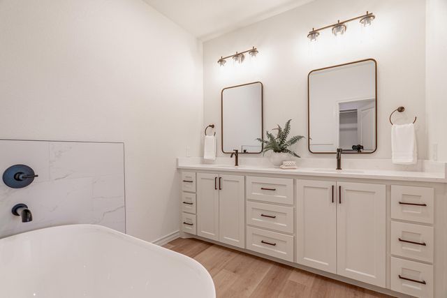 703 E 14th Street, Wolfforth, TX 79382