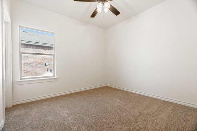 703 E 14th Street, Wolfforth, TX 79382