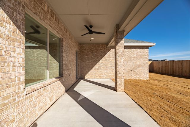 703 E 14th Street, Wolfforth, TX 79382