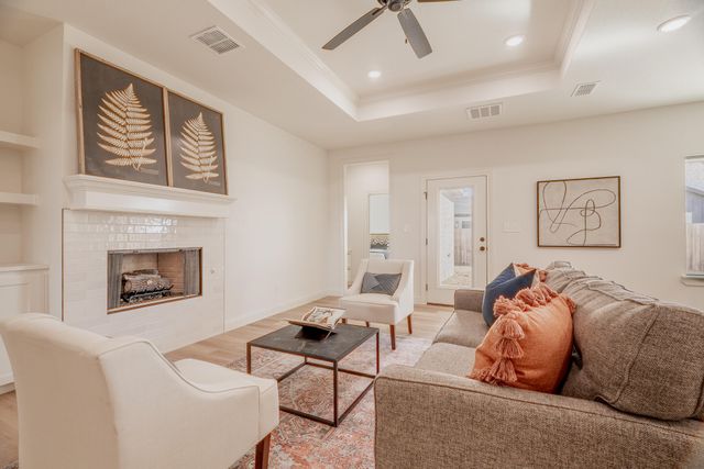 703 E 14th Street, Wolfforth, TX 79382