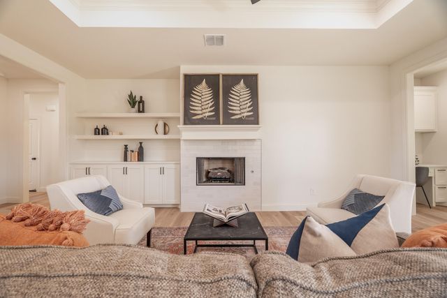 703 E 14th Street, Wolfforth, TX 79382