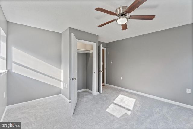 2530 TREE TOP LN, Seven Valleys, PA 17360