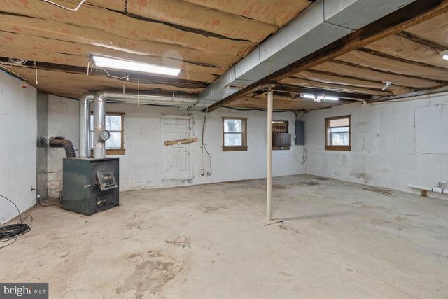 2530 TREE TOP LN, Seven Valleys, PA 17360