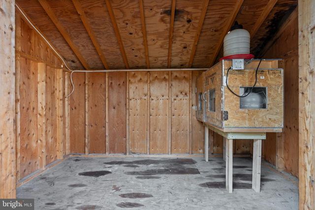 2530 TREE TOP LN, Seven Valleys, PA 17360