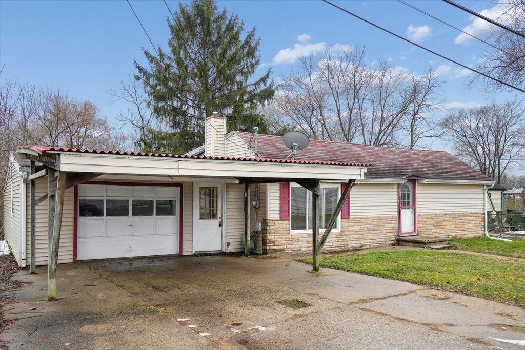 1306 Franklin Avenue, Albion, MI 49224