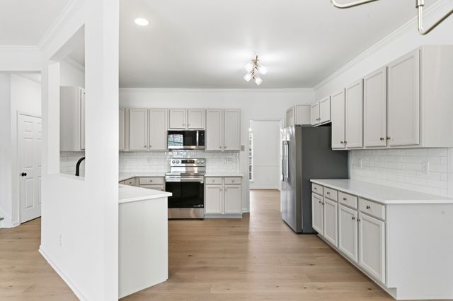 203 Trophy Ct, Thompsons Station, TN 37179