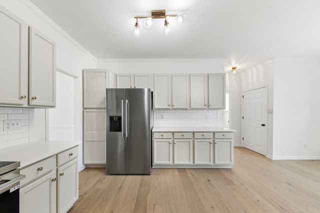 203 Trophy Ct, Thompsons Station, TN 37179