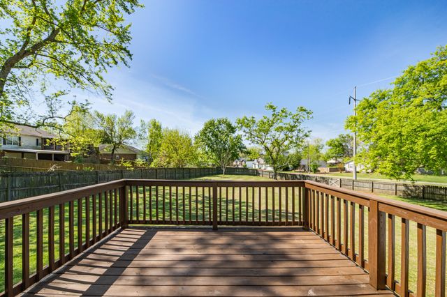 203 Trophy Ct, Thompsons Station, TN 37179