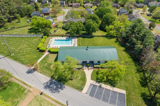 203 Trophy Ct, Thompsons Station, TN 37179