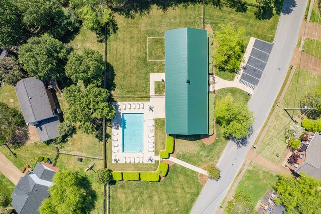 203 Trophy Ct, Thompsons Station, TN 37179