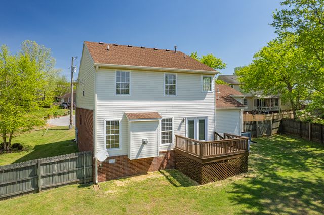 203 Trophy Ct, Thompsons Station, TN 37179