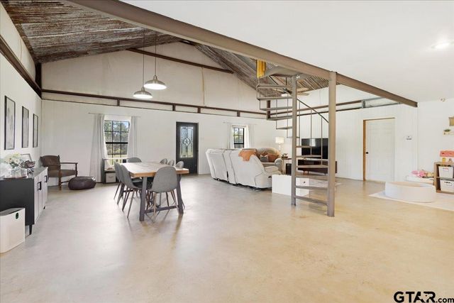 97 CR 2640, Mount Pleasant, TX 75455
