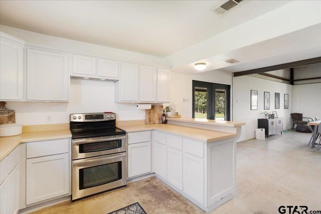 97 CR 2640, Mount Pleasant, TX 75455