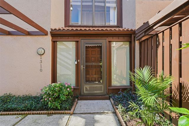 1310 PELICAN CREEK CROSSING, St Petersburg, FL 33707