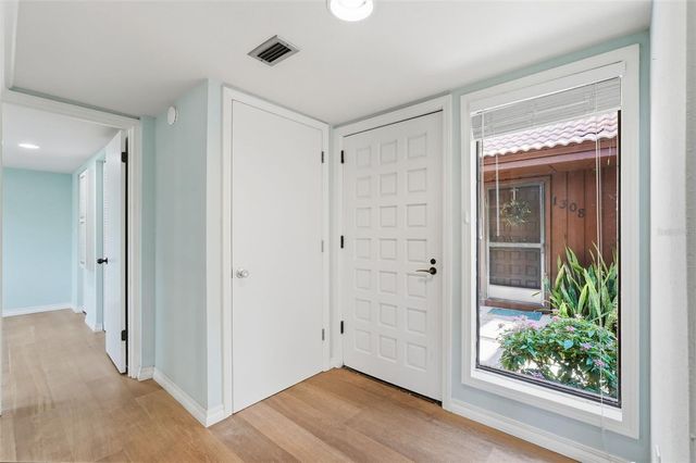 1310 PELICAN CREEK CROSSING, St Petersburg, FL 33707