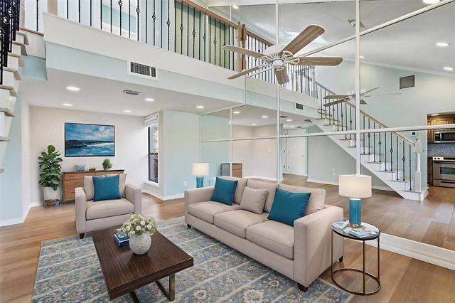 1310 PELICAN CREEK CROSSING, St Petersburg, FL 33707