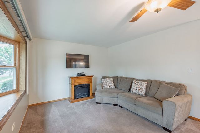 2359 Burr Oak Avenue, North Riverside, IL 60546