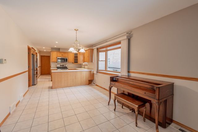 2359 Burr Oak Avenue, North Riverside, IL 60546